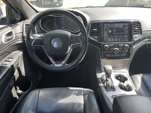 Used 2019 Jeep Grand Cherokee Limited AWD/4WD image 16