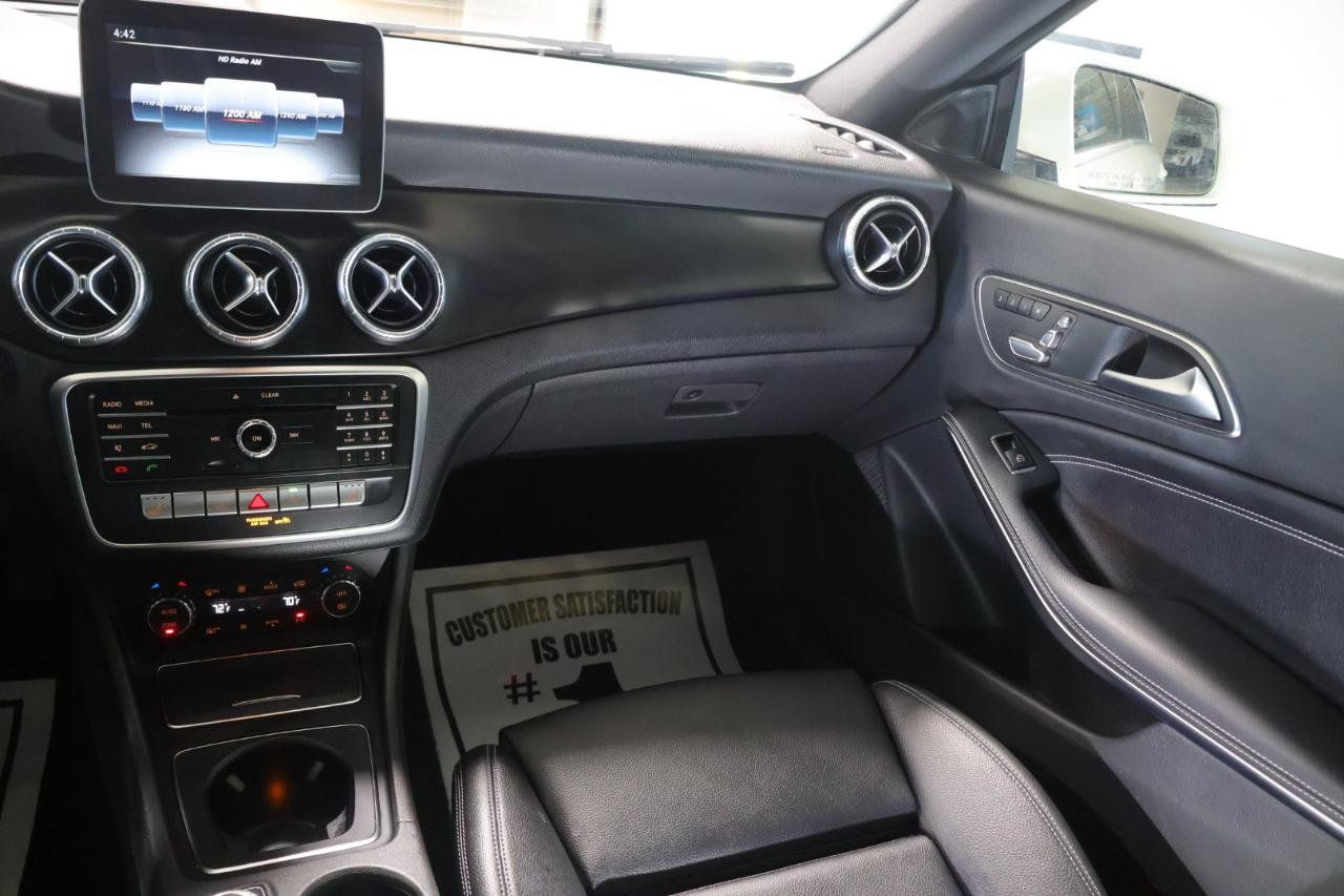 Used 2018 Mercedes-Benz CLA 250 4MATIC image 33