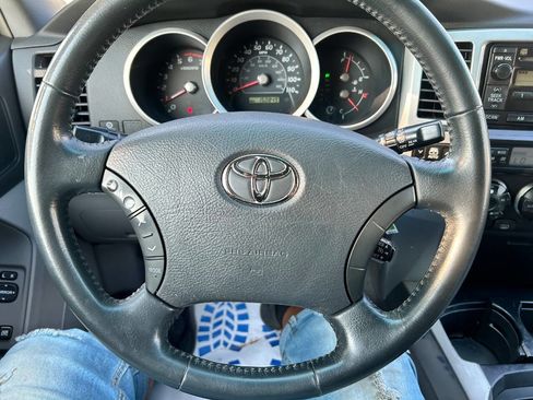 Used 2008 Toyota 4Runner SR5 image 16