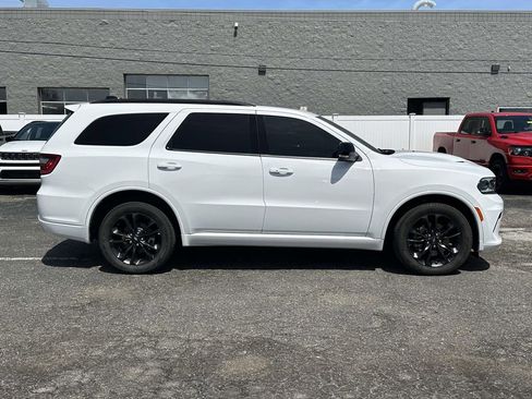 Used 2024 Dodge Durango GT AWD/4WD image 2