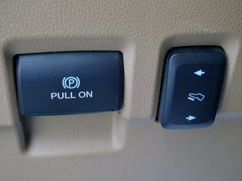 Used 2023 Ford F250 Lariat w/ Chrome Package AWD/4WD image 28