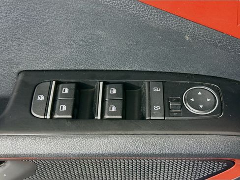 Used 2022 Kia Soul Turbo FWD image 24
