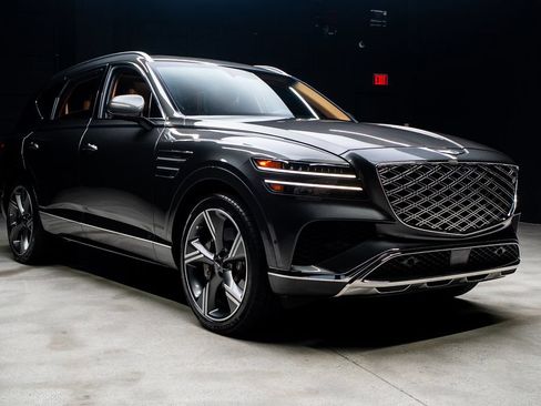 Used 2025 Genesis GV80 2.5T Prestige AWD/4WD image 8