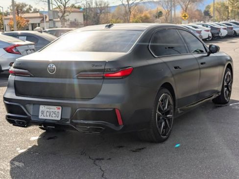 Used 2024 BMW 760i xDrive w/ Executive Package image 5