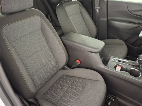 Used 2022 Chevrolet Equinox LT image 29