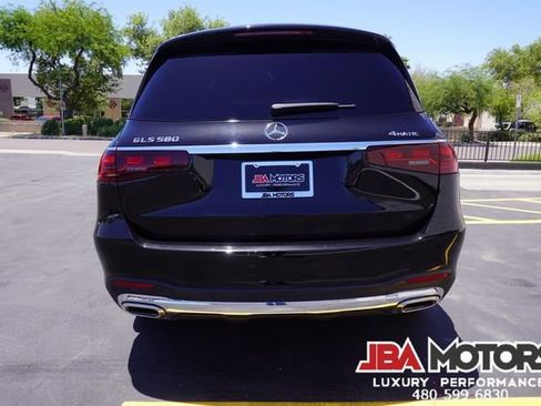 Used 2024 Mercedes-Benz GLS 580 4MATIC image 15