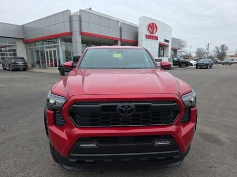 New 2025 Toyota Tacoma TRD Off-Road image 2