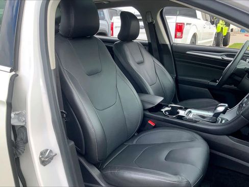 Used 2016 Ford Fusion Energi Titanium image 8