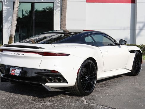 Used 2019 Aston Martin DBS Superleggera image 31