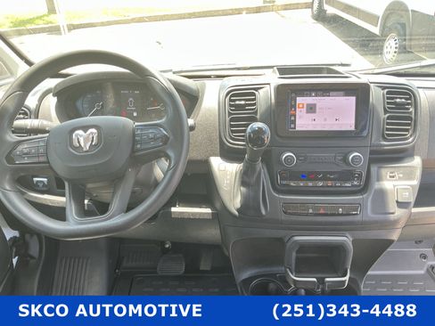 Used 2024 RAM ProMaster 2500 w/ Convenience Group FWD image 15