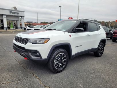 New 2026 Jeep Compass Trailhawk w/ Sun, Sound & Navigation Group