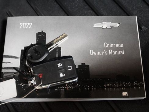 Used 2022 Chevrolet Colorado Z71 w/ Safety Package image 27