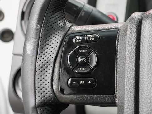 Used 2012 Ford F550 XL w/ Payload Upgrade Pkg image 27