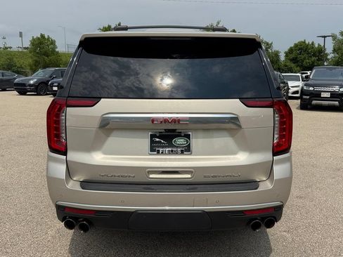 Used 2023 GMC Yukon XL Denali w/ Advanced Technology Package AWD/4WD image 3