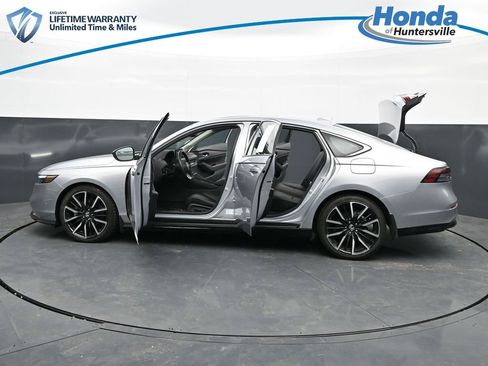 Used 2025 Honda Accord Touring image 50