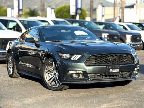 Used 2016 Ford Mustang Premium image 2