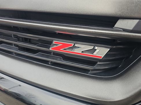 Used 2016 Chevrolet Colorado Z71 image 9