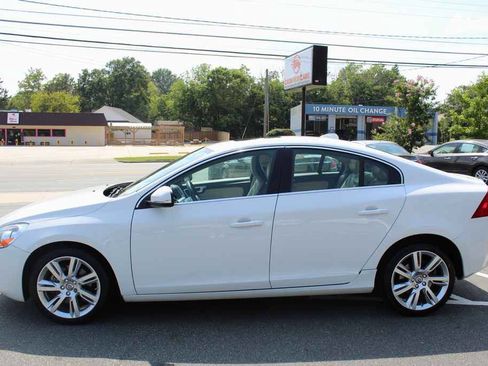 Used 2013 Volvo S60 T6 AWD/4WD image 11