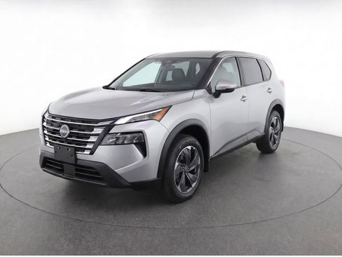 Used 2025 Nissan Rogue SV FWD image 1