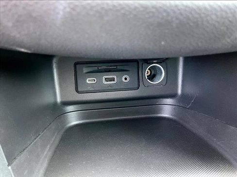 Used 2022 Chevrolet Equinox LT FWD image 25