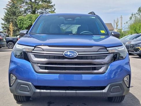 Used 2026 Subaru Forester Premium AWD/4WD image 8