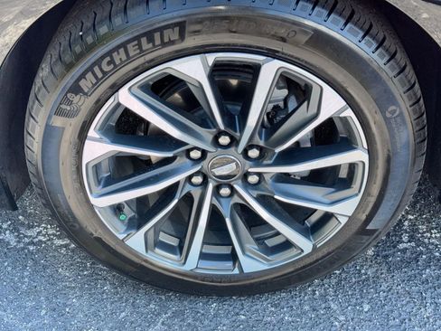 Used 2024 Cadillac Lyriq Sport RWD image 12