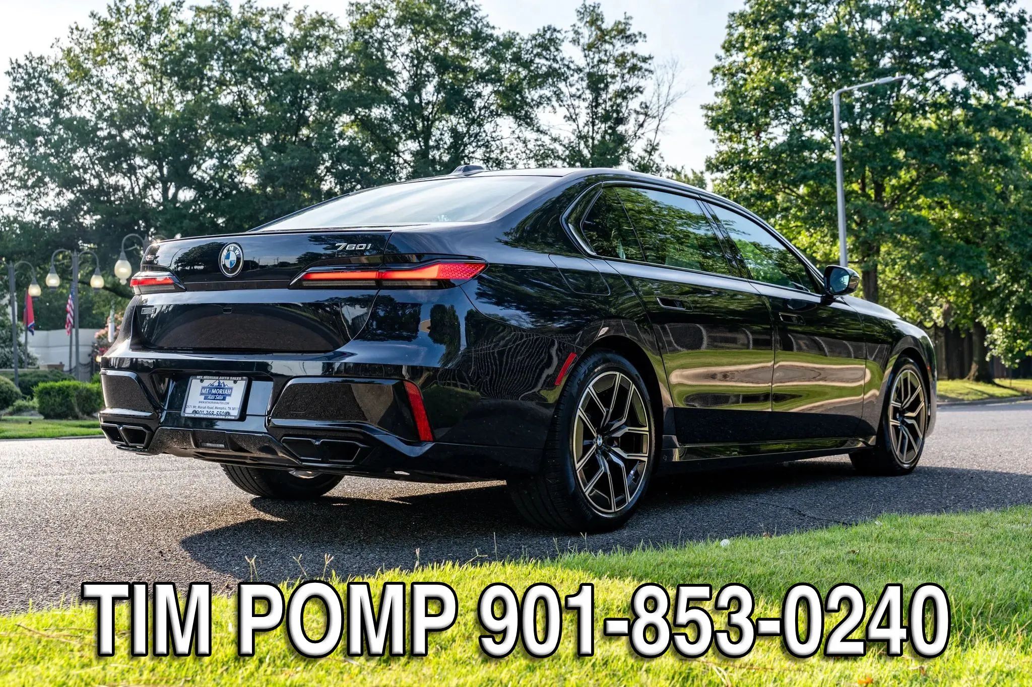 Used 2023 BMW 760i xDrive AWD/4WD image 5