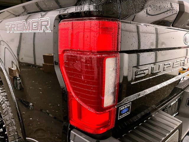 Used 2020 Ford F250 Lariat w/ Tremor Off-Road Package AWD/4WD image 28