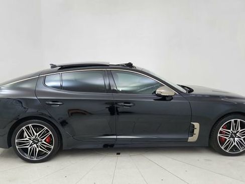 Used 2022 Kia Stinger GT1 w/ Red Interior Color Package image 6
