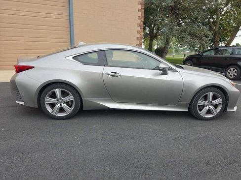 Used 2016 Lexus RC 200t RWD image 4