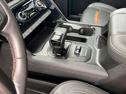 Used 2023 GMC Sierra 1500 AT4 w/ AT4 Preferred Package image 20