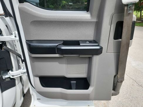 Used 2019 Ford F250 XL w/ Power Equipment Group RWD image 29