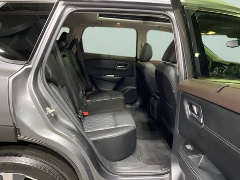 Certified 2023 Nissan Rogue Platinum AWD/4WD image 27