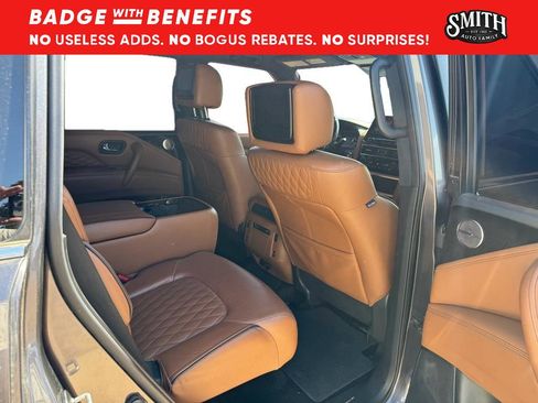 Used 2022 INFINITI QX80 Sensory w/ Cargo Package image 5
