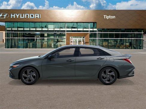 New 2026 Hyundai Elantra Sport image 3