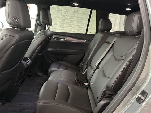 Used 2024 Cadillac XT6 Luxury w/ LPO, Floor Liner Package image 7