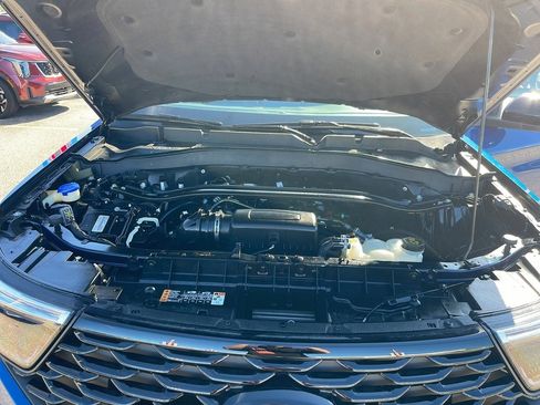 Certified 2022 Ford Explorer ST-Line w/ Class IV Trailer Tow Package image 37