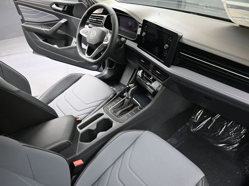 New 2026 Volkswagen Jetta SEL image 12