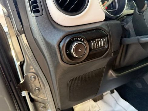 Used 2021 Jeep Wrangler Sport AWD/4WD image 24