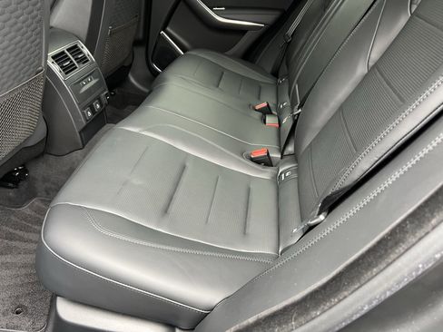 Certified 2024 Jaguar F-PACE SVR image 35