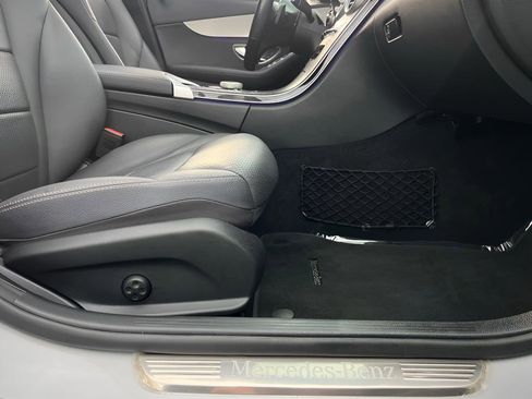 Used 2020 Mercedes-Benz C 300 Sedan image 35