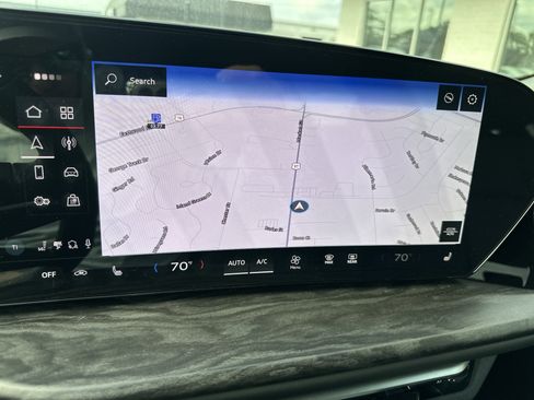 Used 2025 Audi Q5 Premium w/ Convenience Package image 17