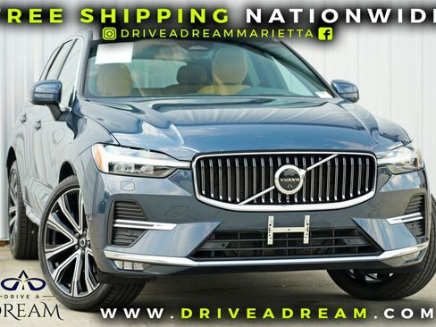 Used 2023 Volvo XC60 B5 Ultimate w/ Climate Package image 2