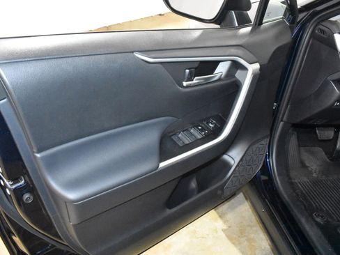 Used 2025 Toyota RAV4 XLE Premium FWD image 22