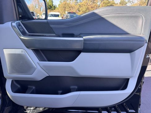 Used 2023 Ford F150 Limited image 35