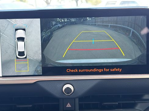 Used 2025 Toyota Crown Platinum image 19