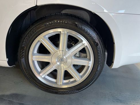 Used 2008 Chrysler Sebring Limited image 17