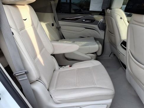 Used 2024 Cadillac Escalade Sport Platinum AWD/4WD image 23