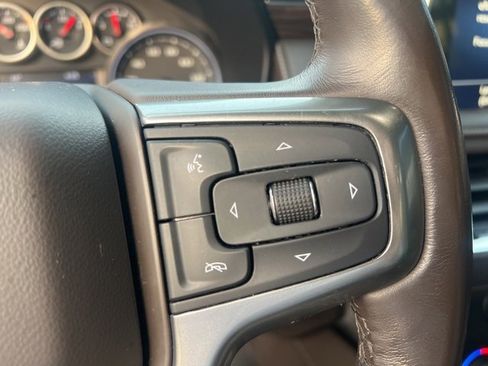 Used 2021 Chevrolet Suburban LT w/ LT Signature Package image 18