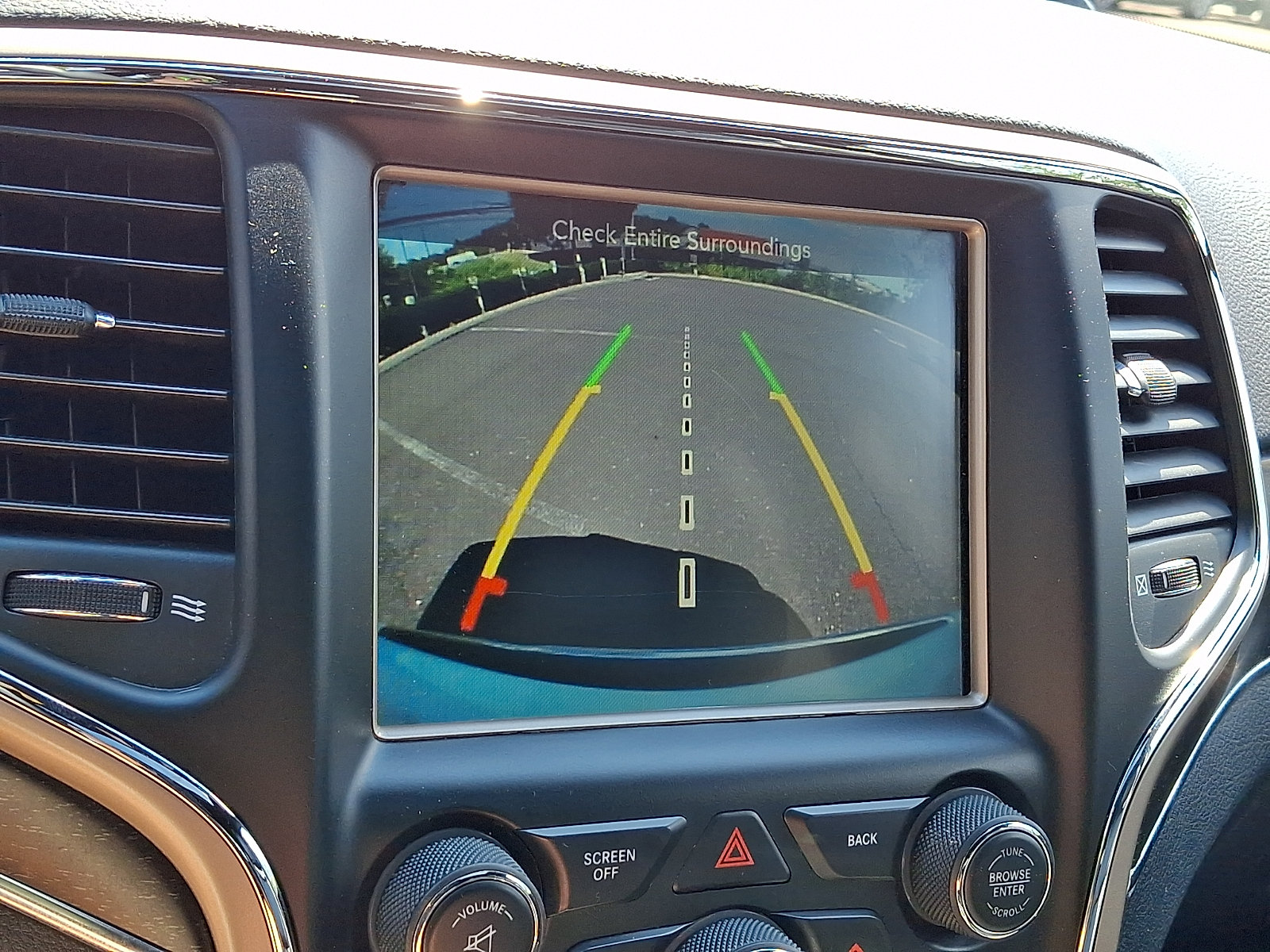 Used 2017 Jeep Grand Cherokee Limited AWD/4WD image 19